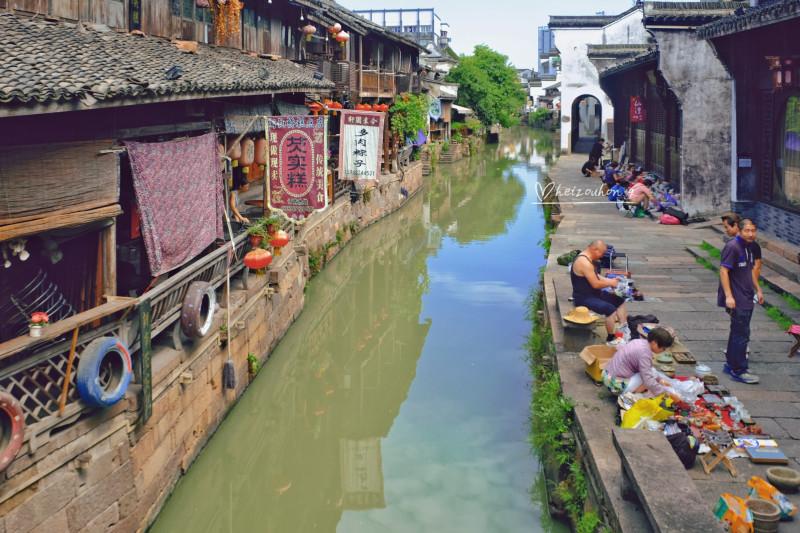 逃离潮湿的房屋